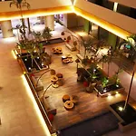 Apartamento Completo Hot Beach Suites